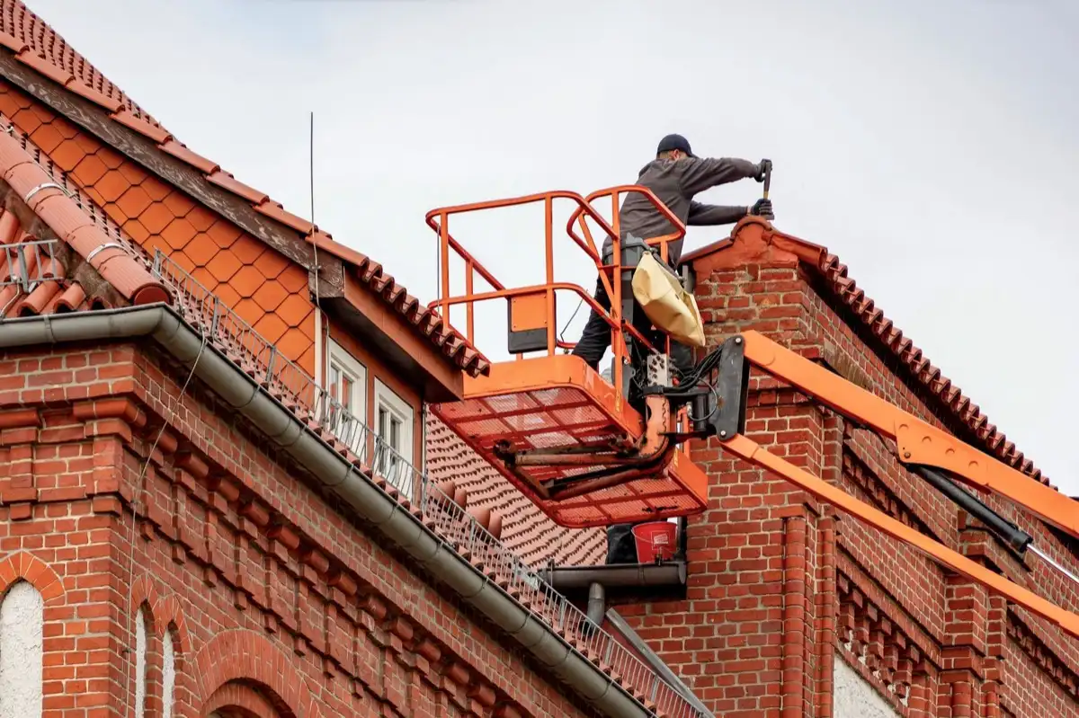 Emergency Roof Tarping in Birmingham, AL